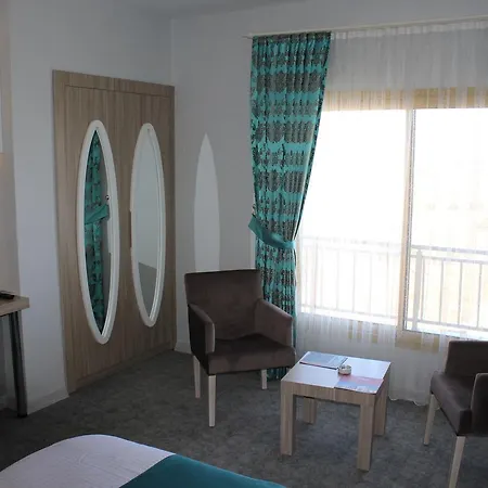 Hotel La Bella 2*