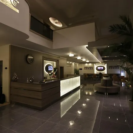 فندق La Bella 2*