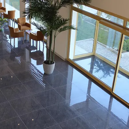 La Bella فندق آلاشهر